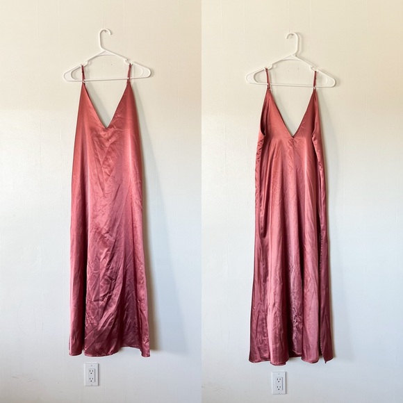 Vici x Hayley Capsule Collection Opal Satin Midi Dress - Picture 4 of 9